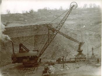 A steam crane excavating clay in the 1920s_350x260